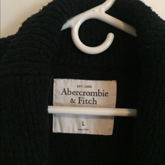 COPY - Abercrombie & Fitch Black Cardigan. - Picture 3 of 6